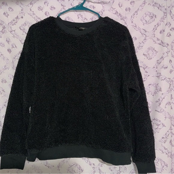Banana Republic Fuzzy Crewneck, Pullover, Sweatshirt, black teddy, cozy S or M - Picture 2 of 11
